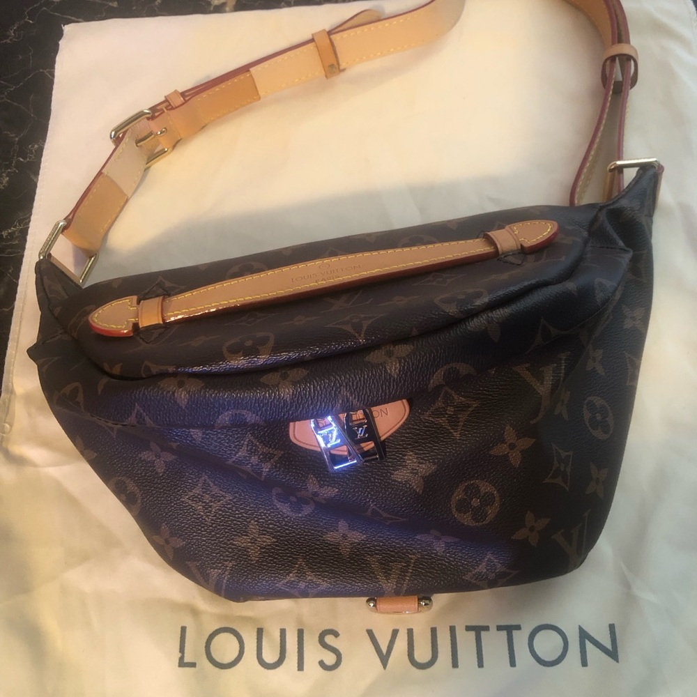 NEW Louis Vuitton Brown Monogram Belt Bag